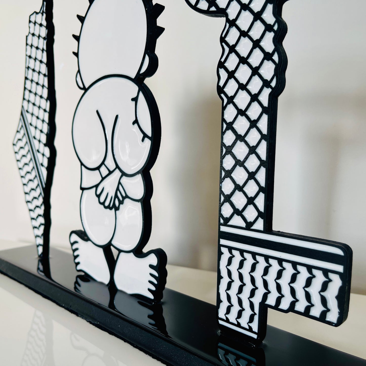 Palestine Map with Kuffiyeh, Handala & Key of Return | Glossy Resin Finish | Symbolic Gift