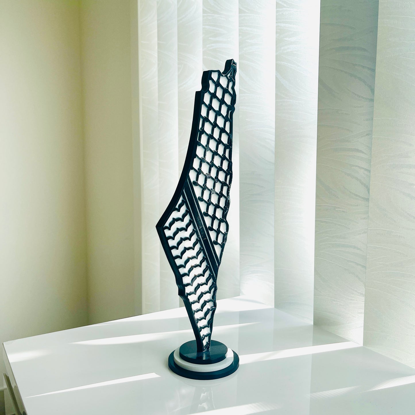 Palestine Map with Black Keffiyeh Pattern, Glossy Resin Finish