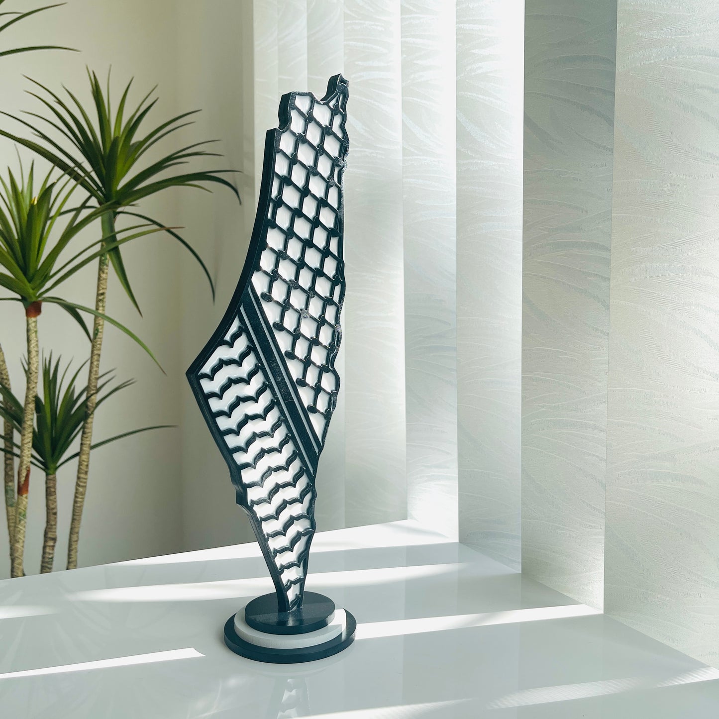 Palestine Map with Black Keffiyeh Pattern, Glossy Resin Finish