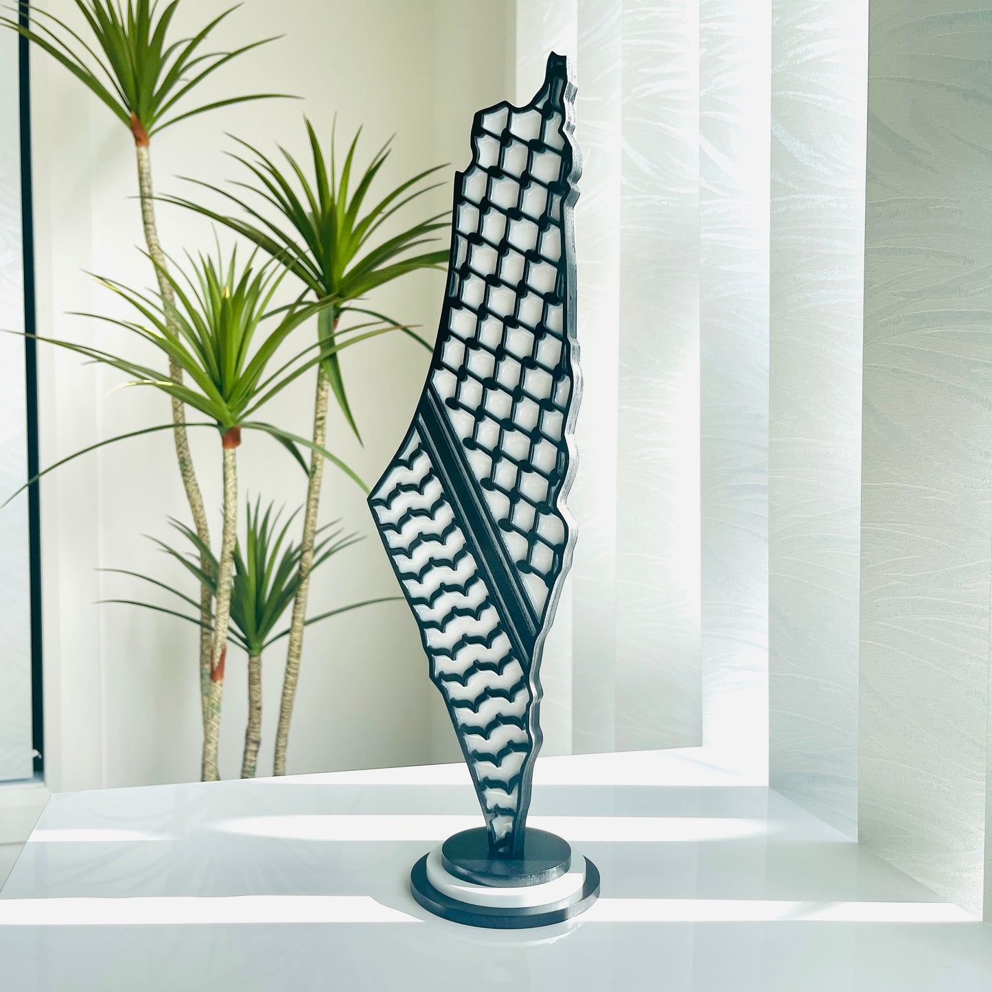 Palestine Map with Black Keffiyeh Pattern, Glossy Resin Finish